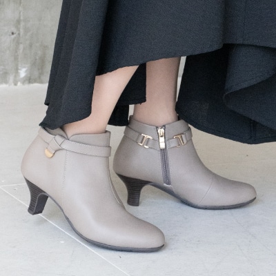 ショートブーツ・ブーティ AQUAZZURA Woman Flat ankle boots Brown SHOMIDB8SUE ESP ☆受注制作☆ポインテッドトゥ ショートブーツ サイドゴアブーツ