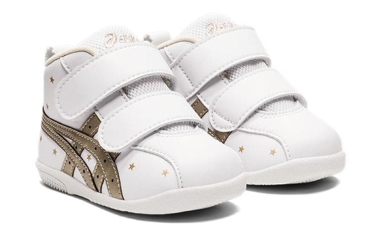 FIRST / 歩きはじめの赤ちゃん