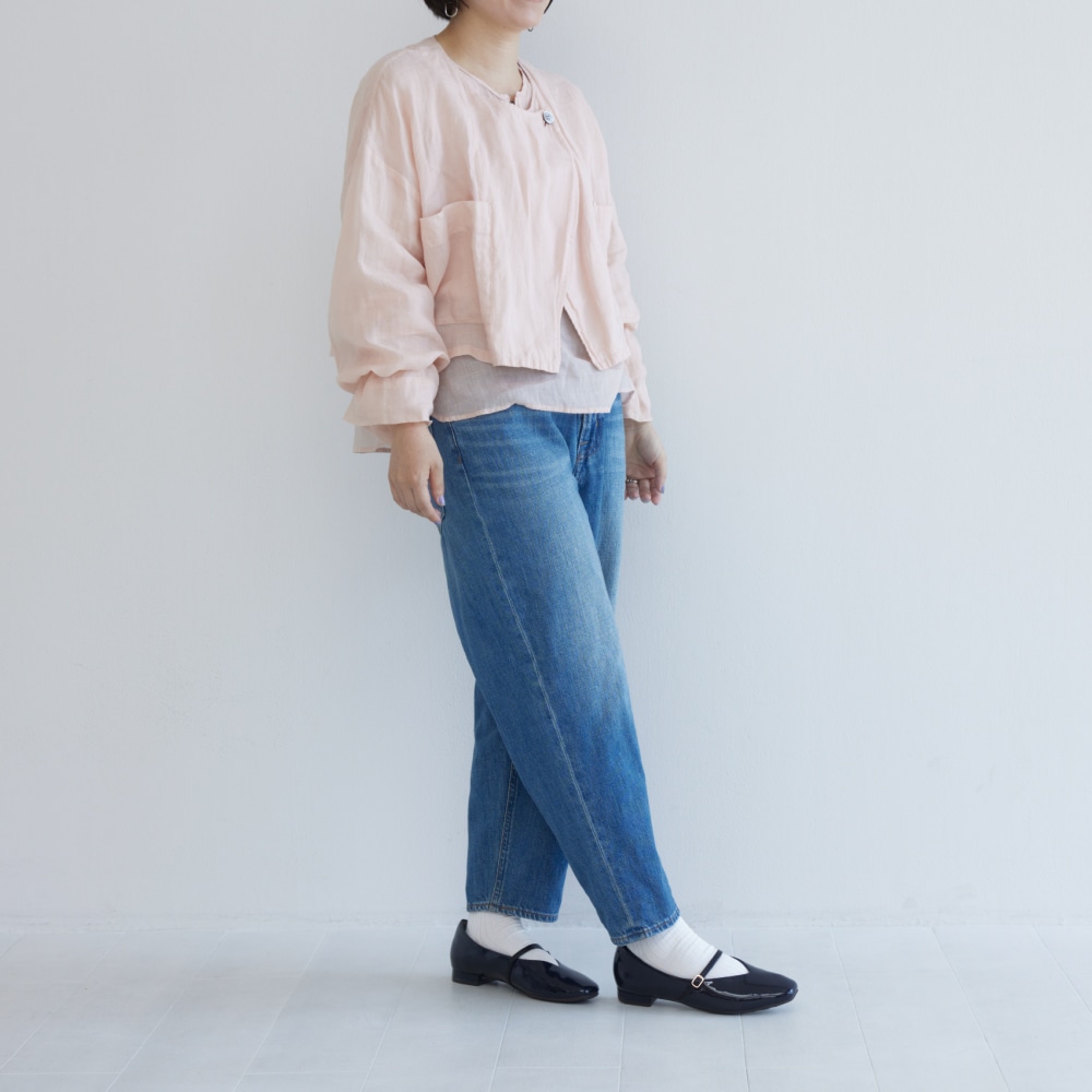 デニムにメリージェーンパンプス