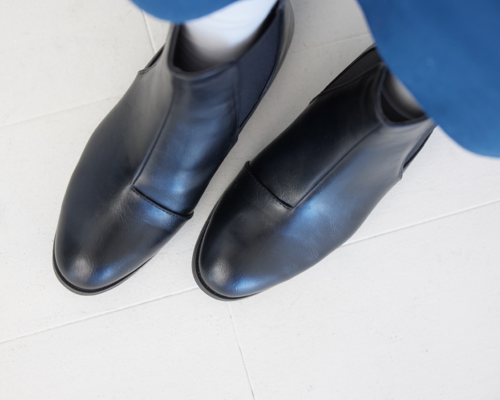 黒のサイドゴアブーツ