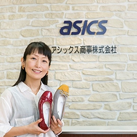 履く、歩く、生きるをかえていく。「美しさと履きやすさの両立」に挑む、アキュアーズ開発への想い